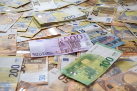 Euro Bölgesi'nde Ağustos 2026 Dış Ticaret Açığı 16,1 Milyar Euro